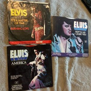 3 Vintage Elvis 45’s